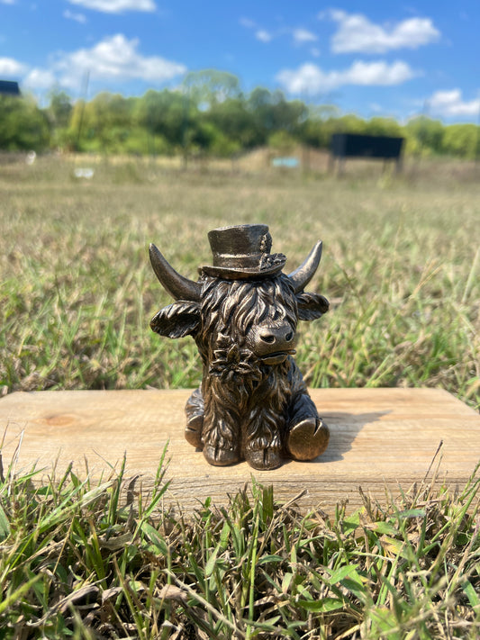 Antiqued Gold Highland Cow Shelf Sitter